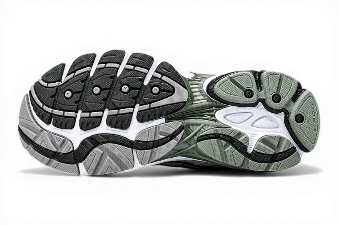 Saucony ProGrid Omni 9 Fabricated Future White Multi